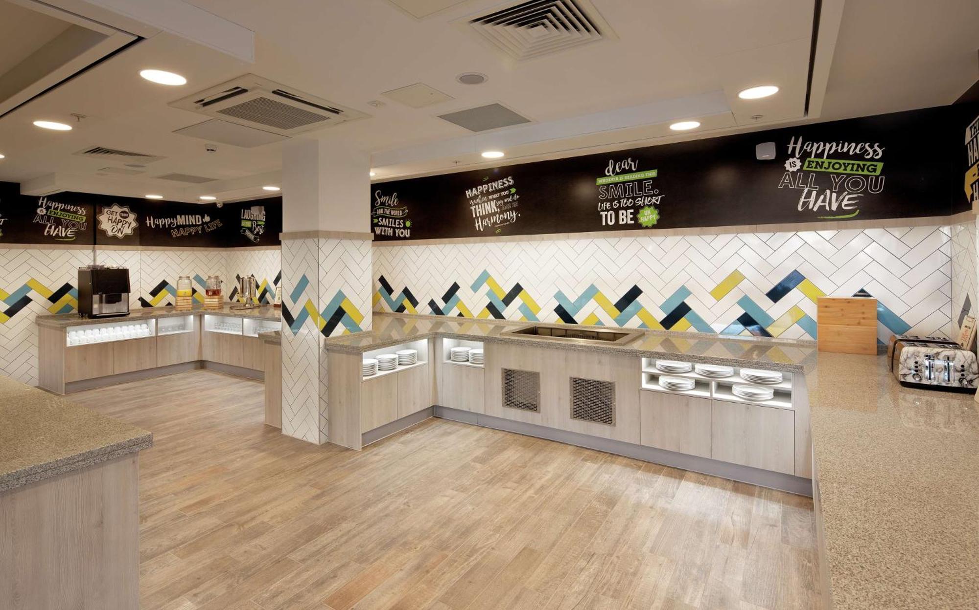 Hotel Hampton By Hilton Leeds Centre 3*